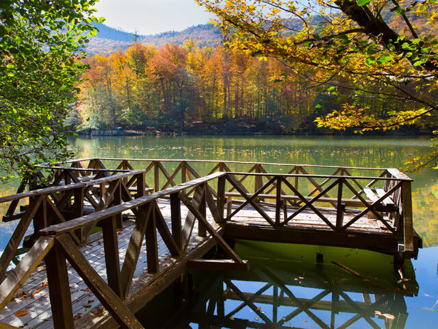 İzmir Çıkışlı Uçaklı Göller, Şelaleler ve Yaylalar Turu  3 Gece Konaklamalı