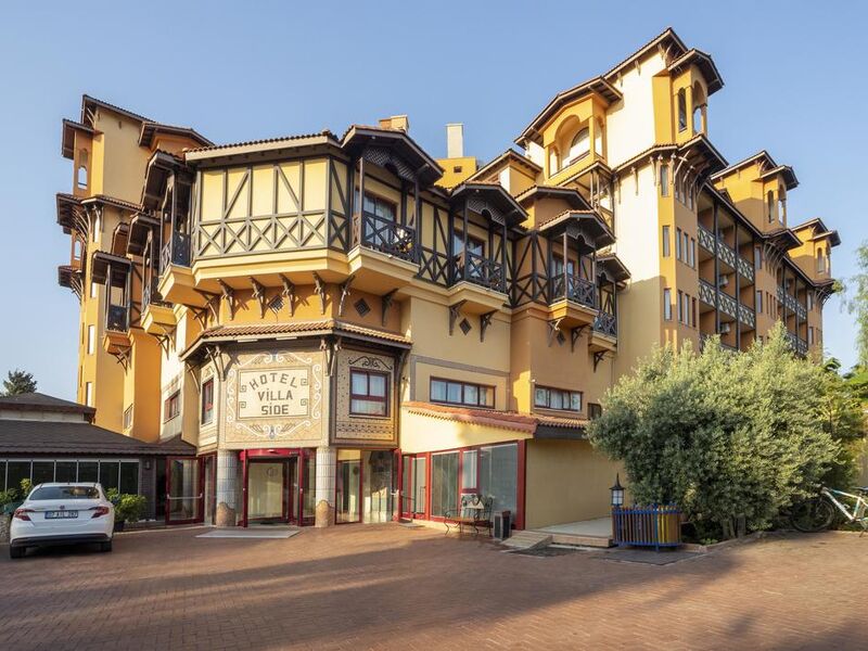 Villa Side Hotel