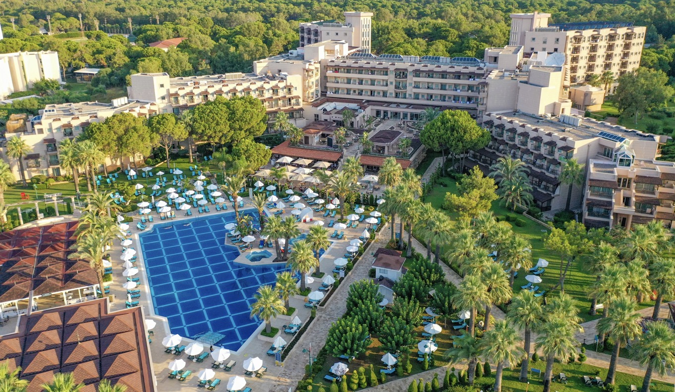 Crystal Tat Beach Golf Resort & Spa