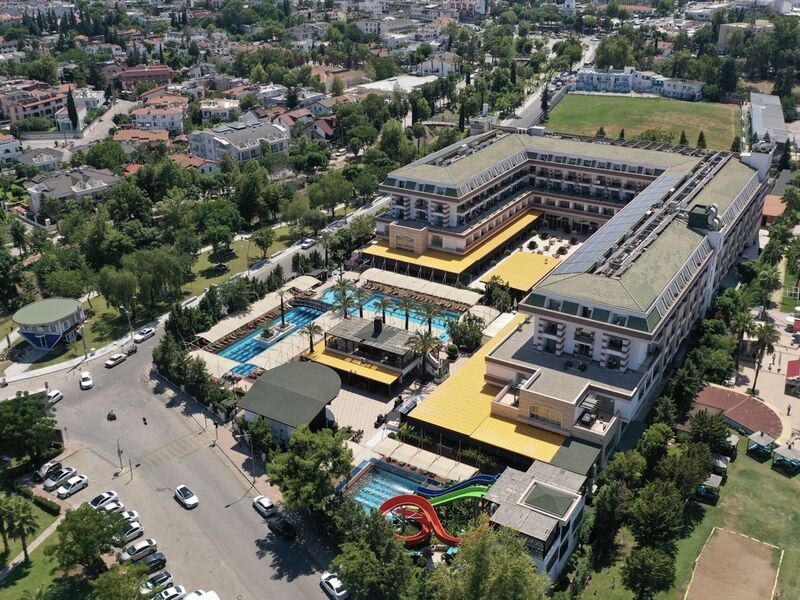 Crystal De Luxe Resort Spa