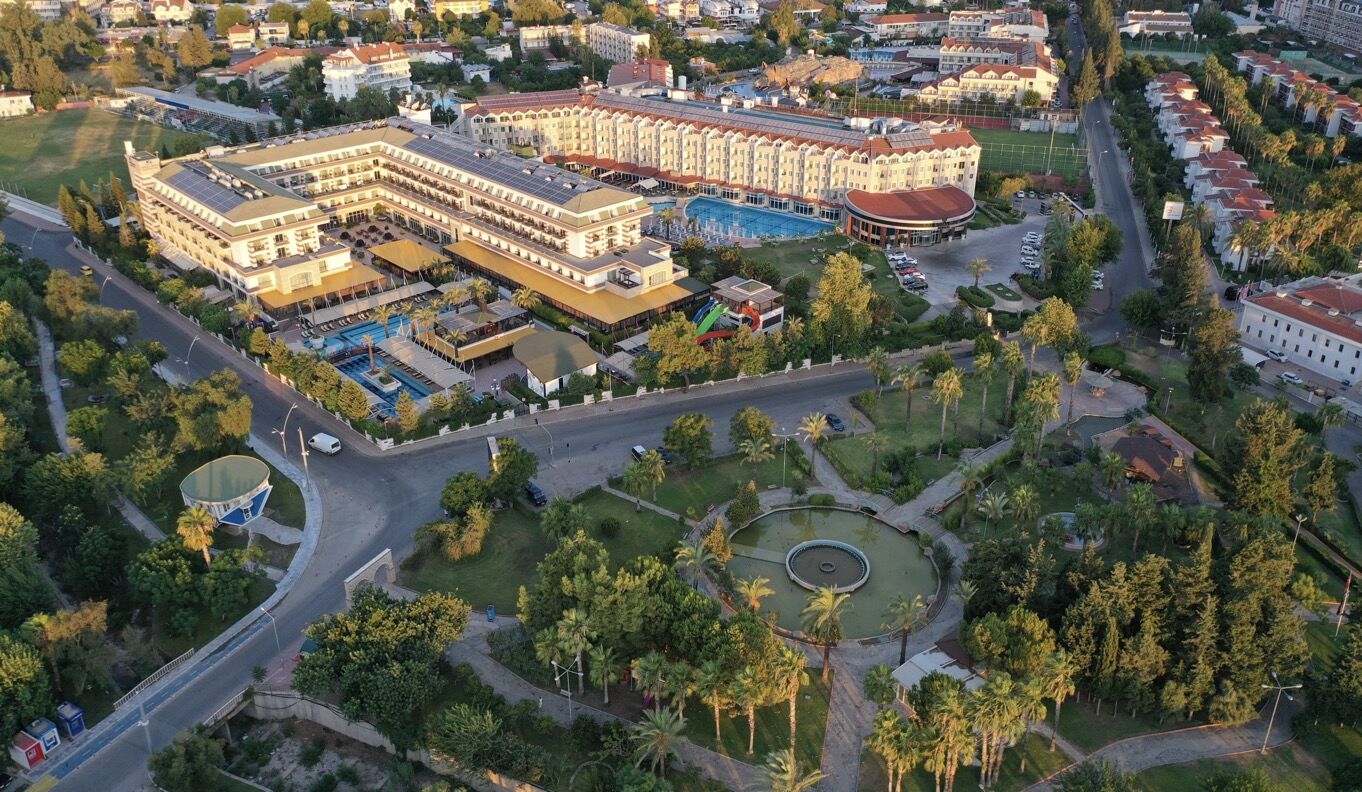 Crystal De Luxe Resort Spa