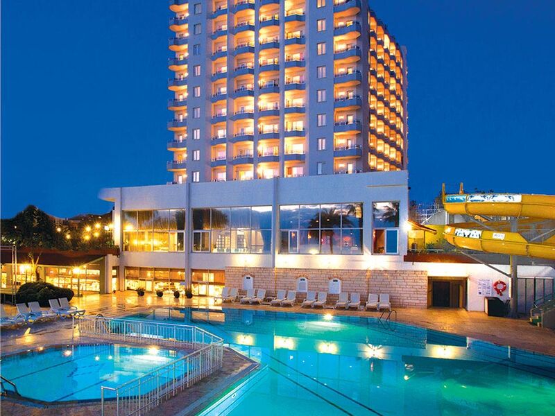 Adonis Hotel
