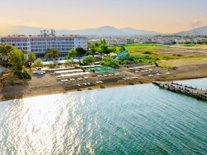 Le Monde Beach Resort & Spa