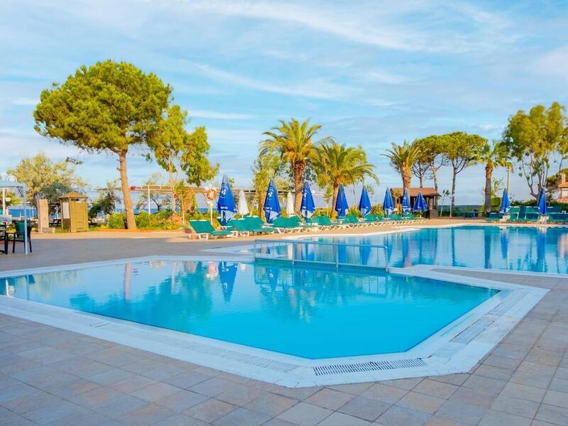 Le Monde Beach Resort & Spa