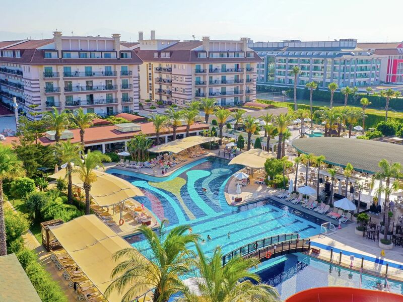 Crystal Family Resort
