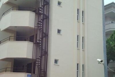 Gray Wolf Hotel