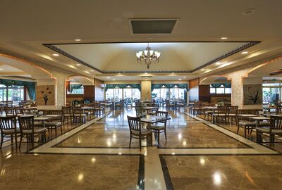 Crystal Family Resort
