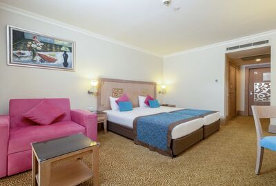 Crystal De Luxe Resort Spa