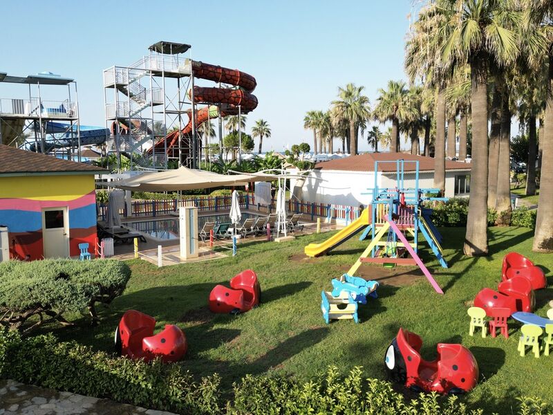 Crystal Tat Beach Golf Resort & Spa