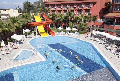 Club Side Coast Hotel