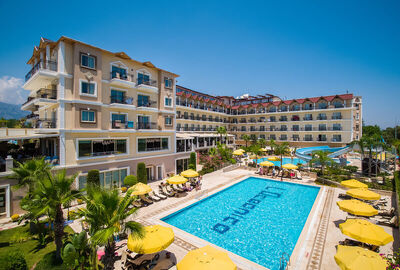 L`Oceanica Beach Resort Hotel