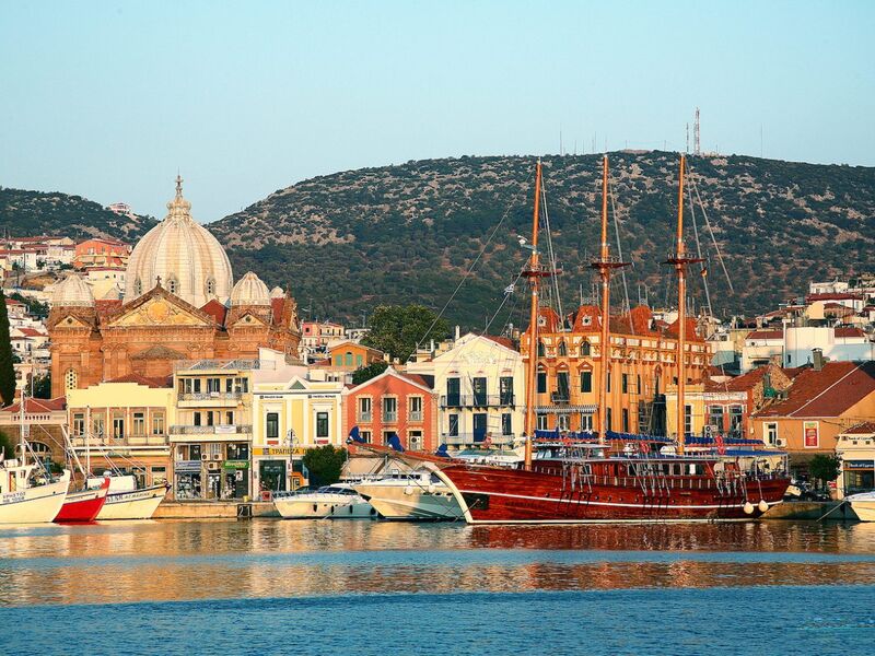 İzmir Hareketli Midilli Adası Turu 2 Gece 3 Gün IT001
