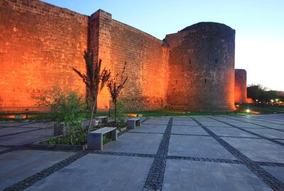 Antalya Hareketli Uçaklı Butik Mardin Süryani Köyleri Diyarbakır Turu