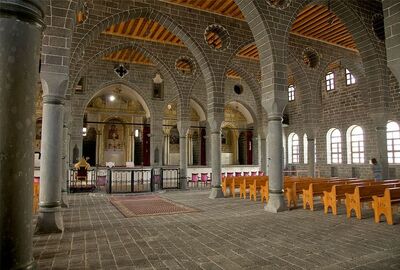 Antalya Hareketli Uçaklı Butik Mardin Süryani Köyleri Diyarbakır Turu