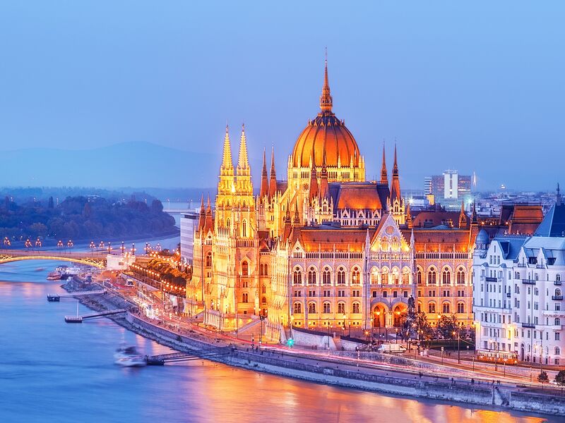 5 Ülke İle Mega Orta Avrupa Turu Pegasus Havayolları ile 7 Gece (BUD-PRG) 08 Kasım IS001