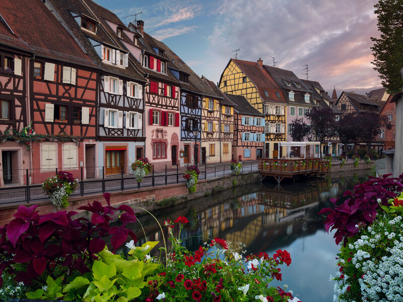 Bernina Express ile Noel Pazarları İtalya & İsviçre & Fransa & Almanya Turu Pegasus Havayolları ile 4 Gece 5 Gün ZRH-ZRH IS001 