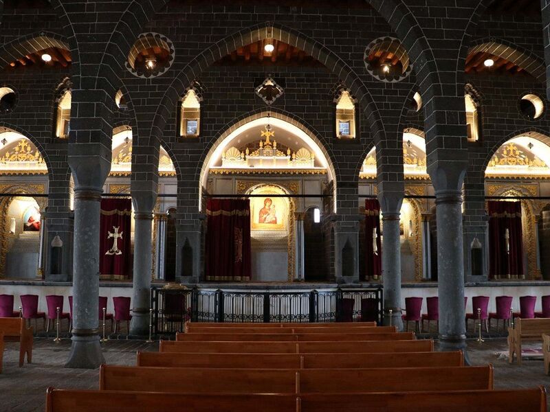 Uçaklı Butik Mardin Süryani Köyleri Diyarbakır Turu