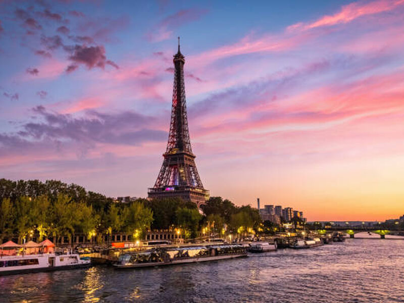 Express Benelüks & Paris Turu Pegasus ile 5 Gece 6 Gün ORY-AMS TT001