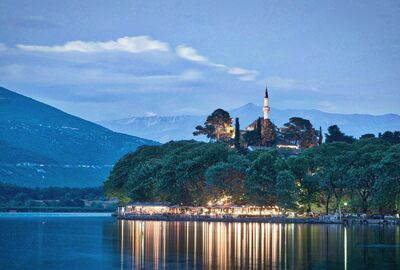 Otobüs ile Yunanistan İncileri Turu 4 Gece Tüm Çevre Gezileri ve Ekstra Turlar Dahil MT001