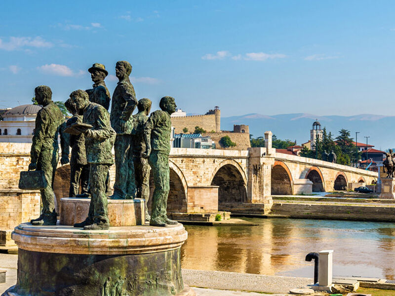 İzmir Çıkışlı Kosovalı Büyük Balkan Turu Sun Express İle Extra Turlar ve Akşam Yemekleri Dahil SKP-SKP